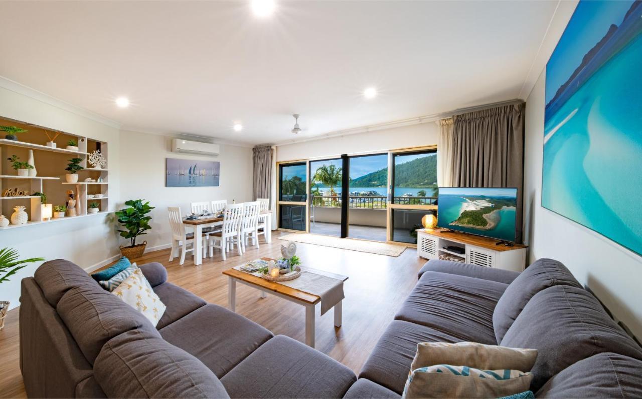 Eagles Nest On Airlie Apartamento Airlie Beach Exterior foto